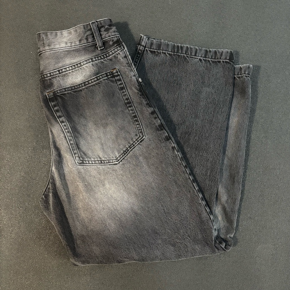 Bershka Gray Straight Jeans Classic Style